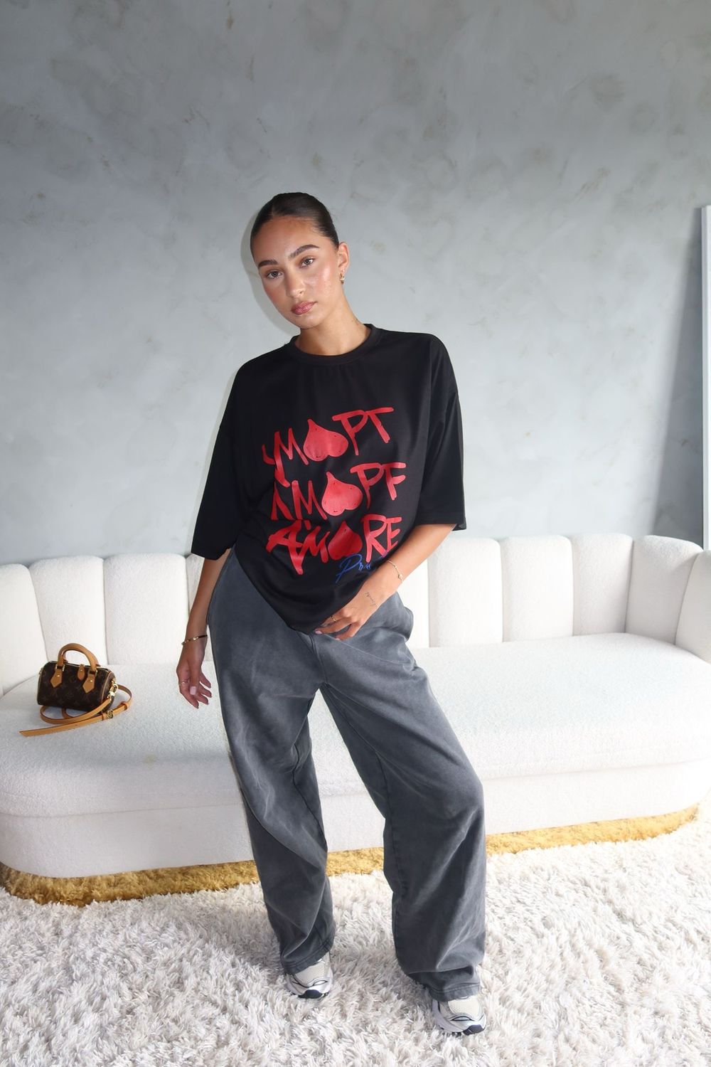 AMORE TEE - BY PRIORITY