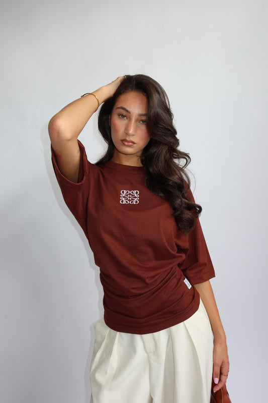 PREMIUM PRIORITY SNATCHED TEE - BROWN